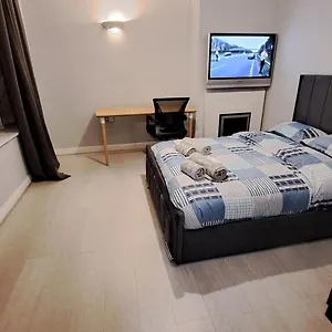 Fenia Estate Barking (Greater London)